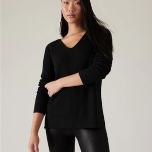 ATHLETA HANOVER REFINED V-NECK SWEATER